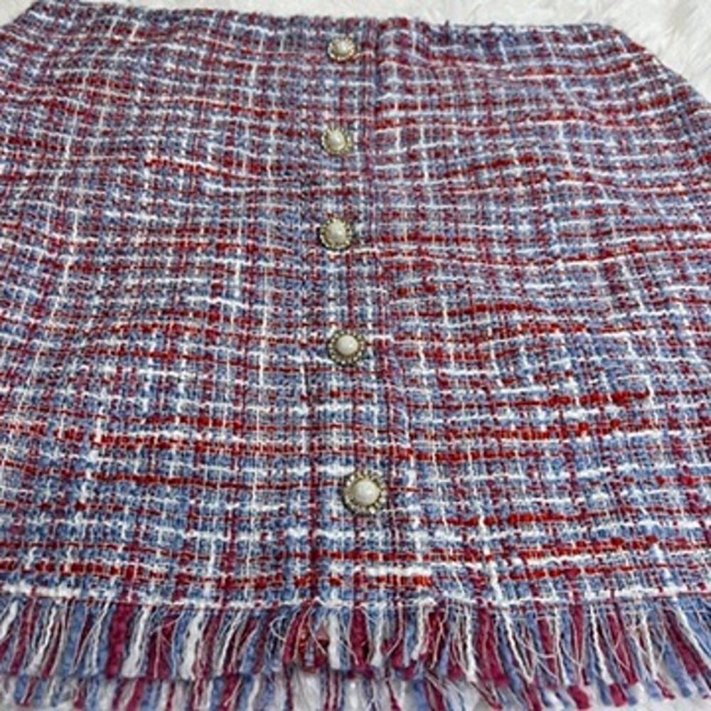 Like New Zara Tweed Mini Skirt with Pearl Buttons Blue, Pink, Red, White Size L - Picture 2 of 9